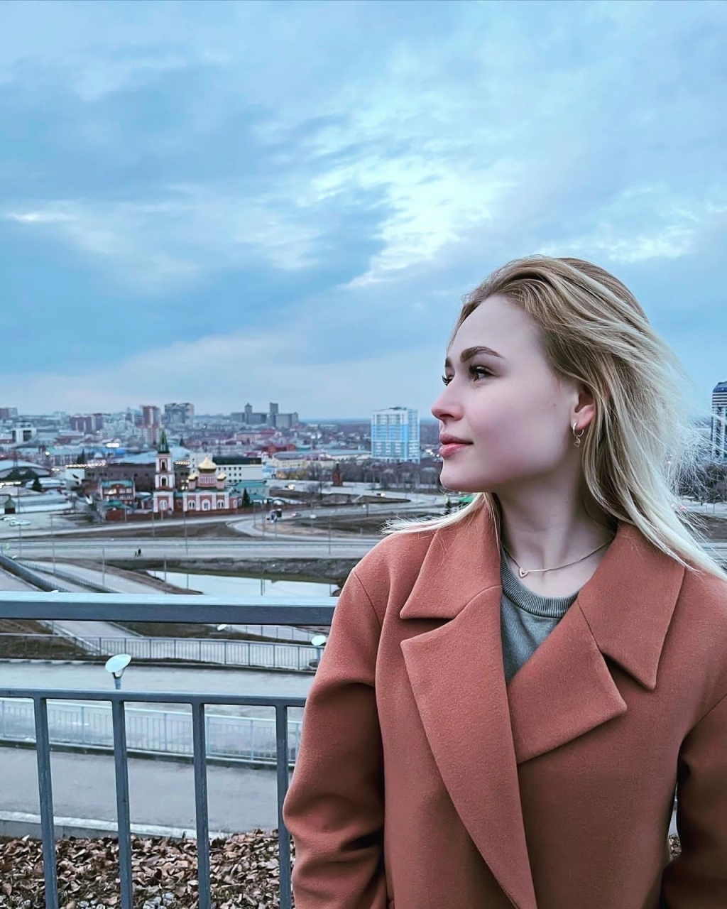 Крис (Салон) у метро Электросила, путаны СПб - фото 3